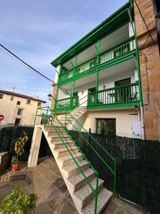 Apartmán El Balcon De Bolingas Comillas Exteriér fotografie
